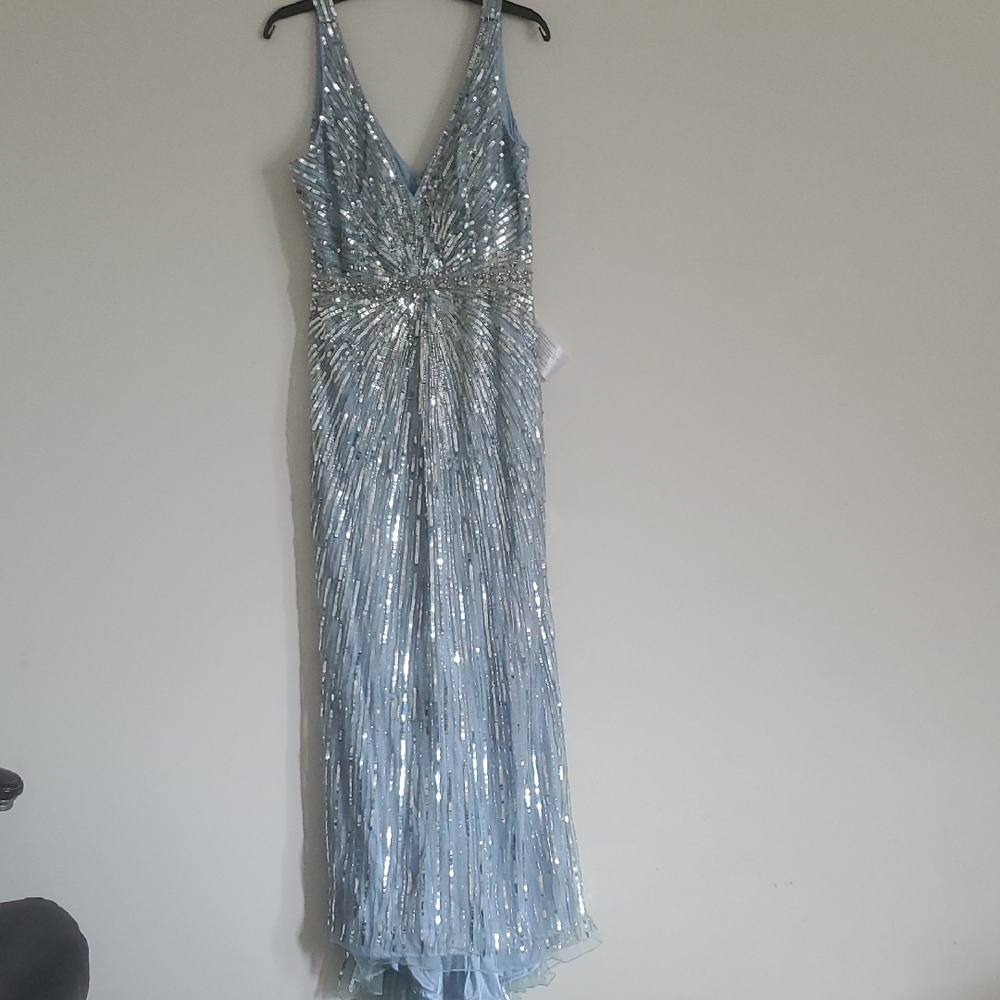 NWOT MACDUGGAL V-NECK SEQUIN POWDER BLUE GOWN SIZE;12 - Picture 4 of 9